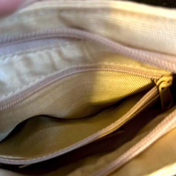 New Etienne Aigner Hand Purse w/ gold accents Snap closure Small - Picture 7 of 14